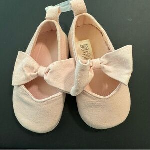 EUC Toddler Pink Soft Shoes